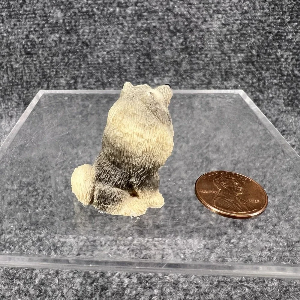 Stone Resin Keeshond Pomeranian Dog 1.25